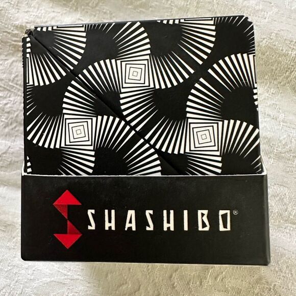 Shashibo Shape Shifting Box - Black and White Creative Toy - Picture 1 of 10